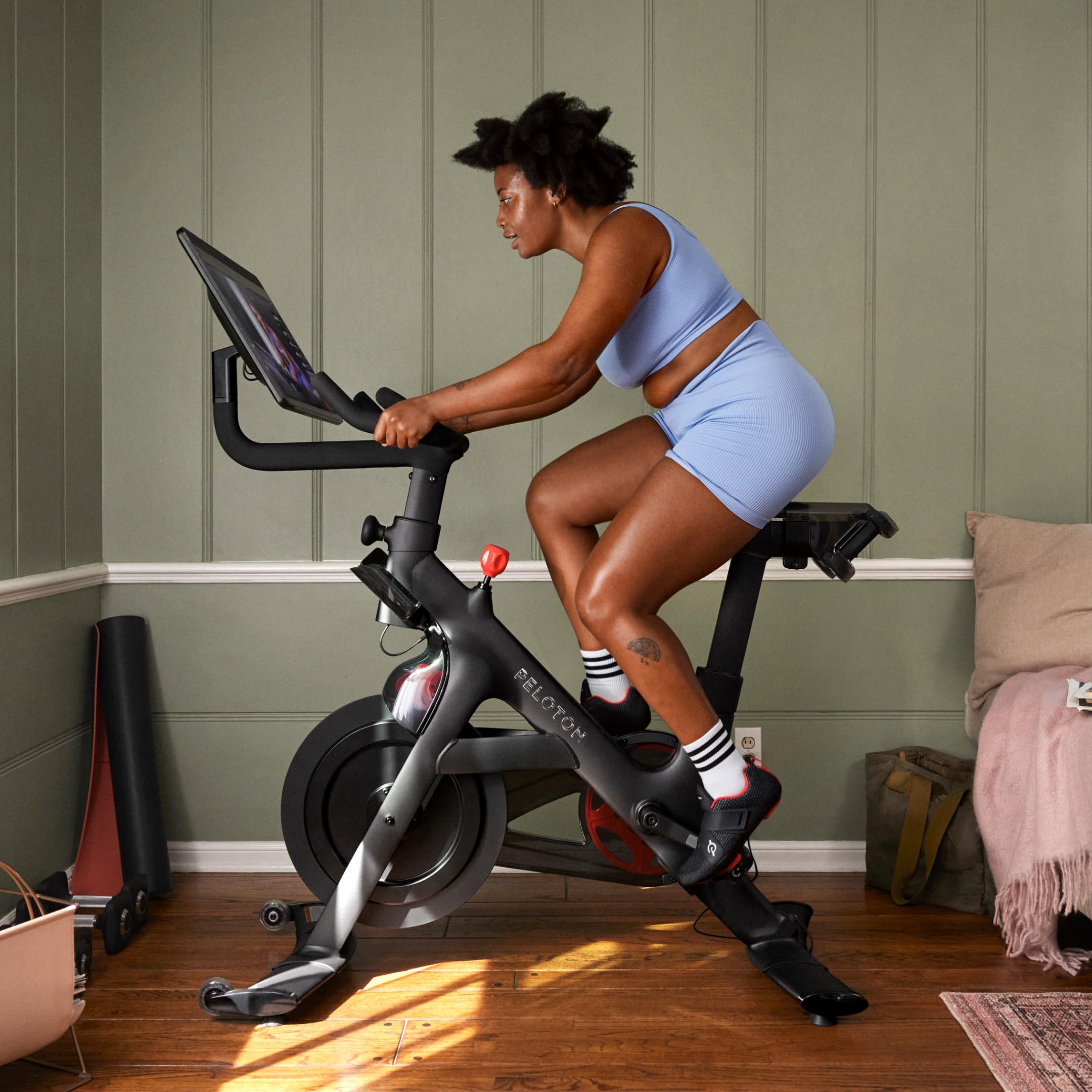 Peloton Indoor Bike | Smart Cardio & Endurance Training System